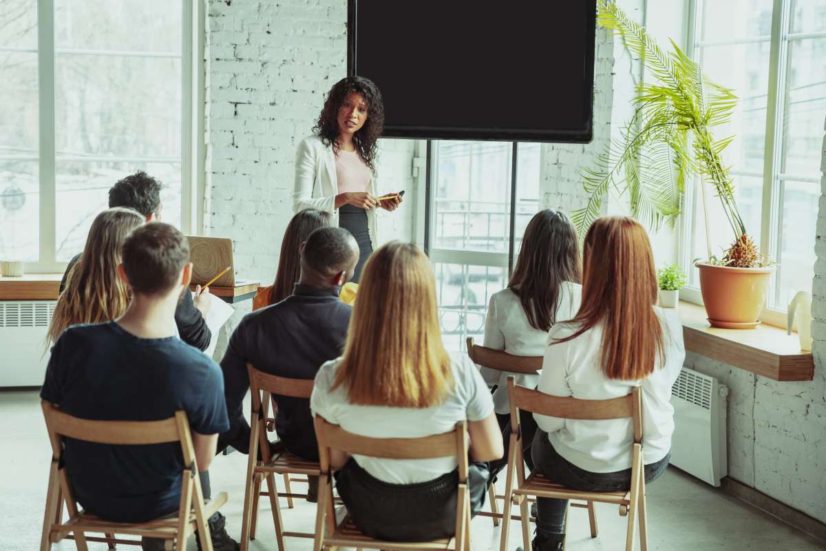 Qui former à la prévention harcèlement en entreprise ?